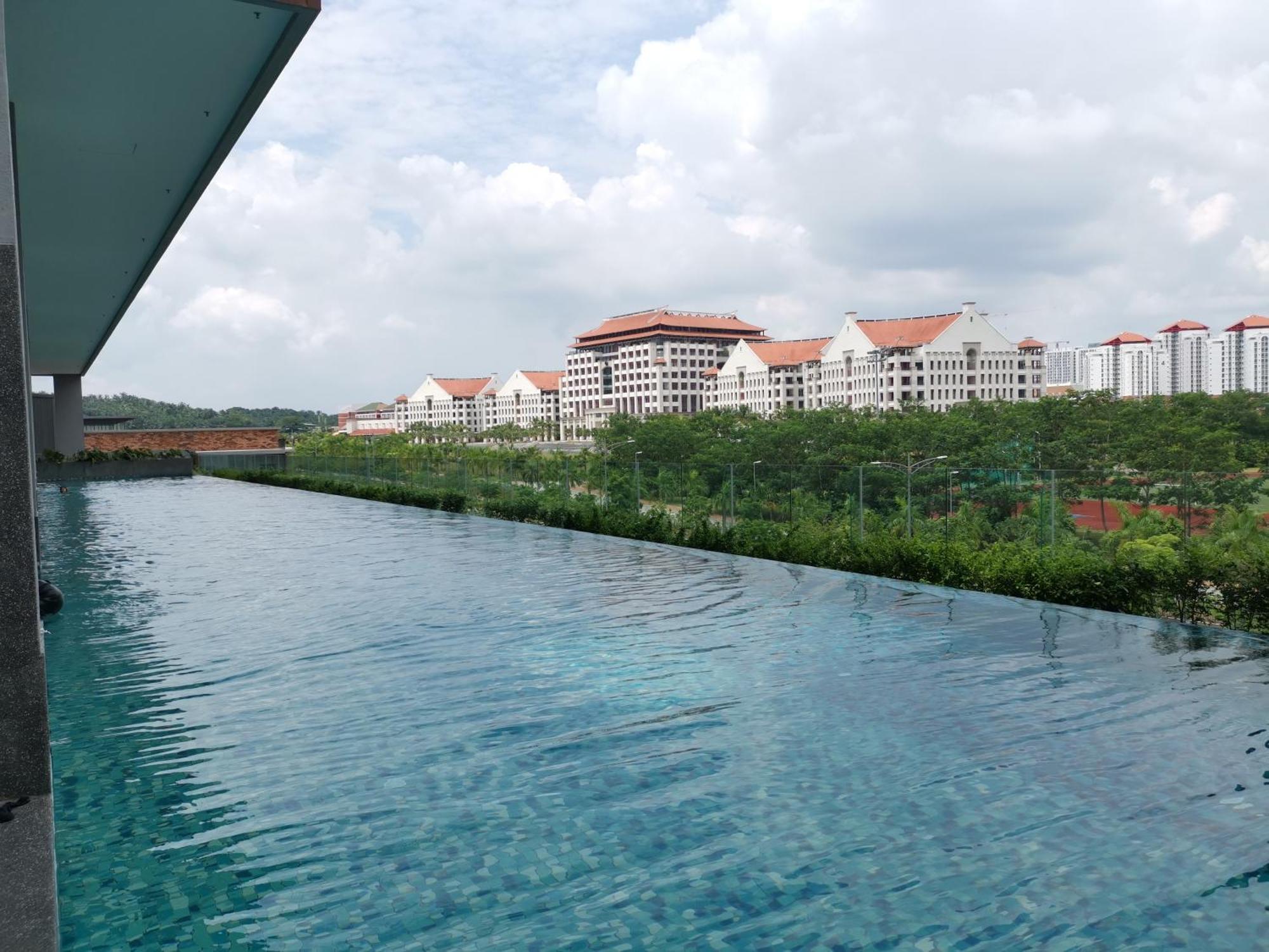 Bell Suite 4Pax Sepang Kota Warisan Klia Exterior photo